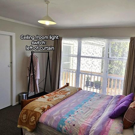 Bed and Breakfast Bridge & Birds Wellington Exterior foto